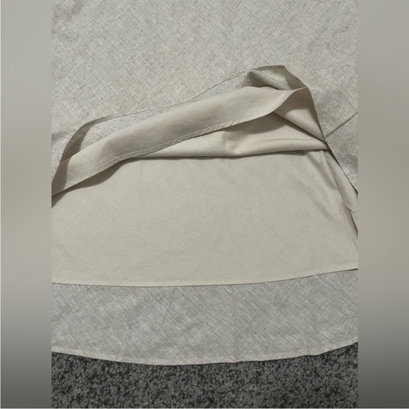 Banana Republic Women’s Beige Midi Skirt - Picture 6 of 7